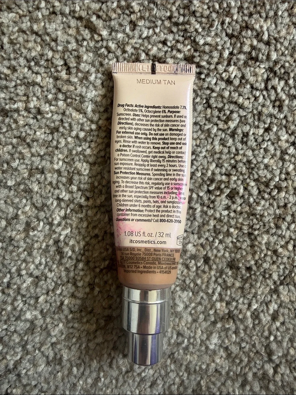 it cosmetics CC+ Nude Glow Skin Tint in Nude/Beige